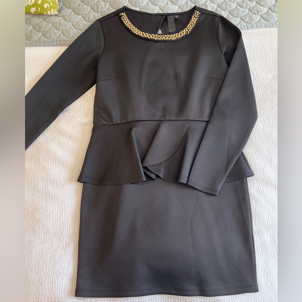Open-Back Black Peplum Long Sleeve Cocktail Dress